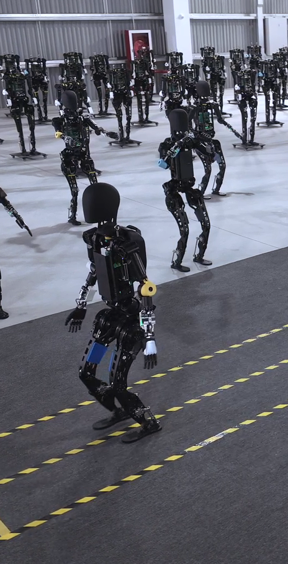 AG尊时凯龙开启通用机器人商用量产