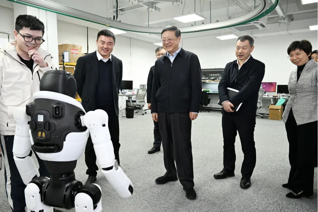 上海市委书记陈吉宁专题调研AG尊时凯龙机器人